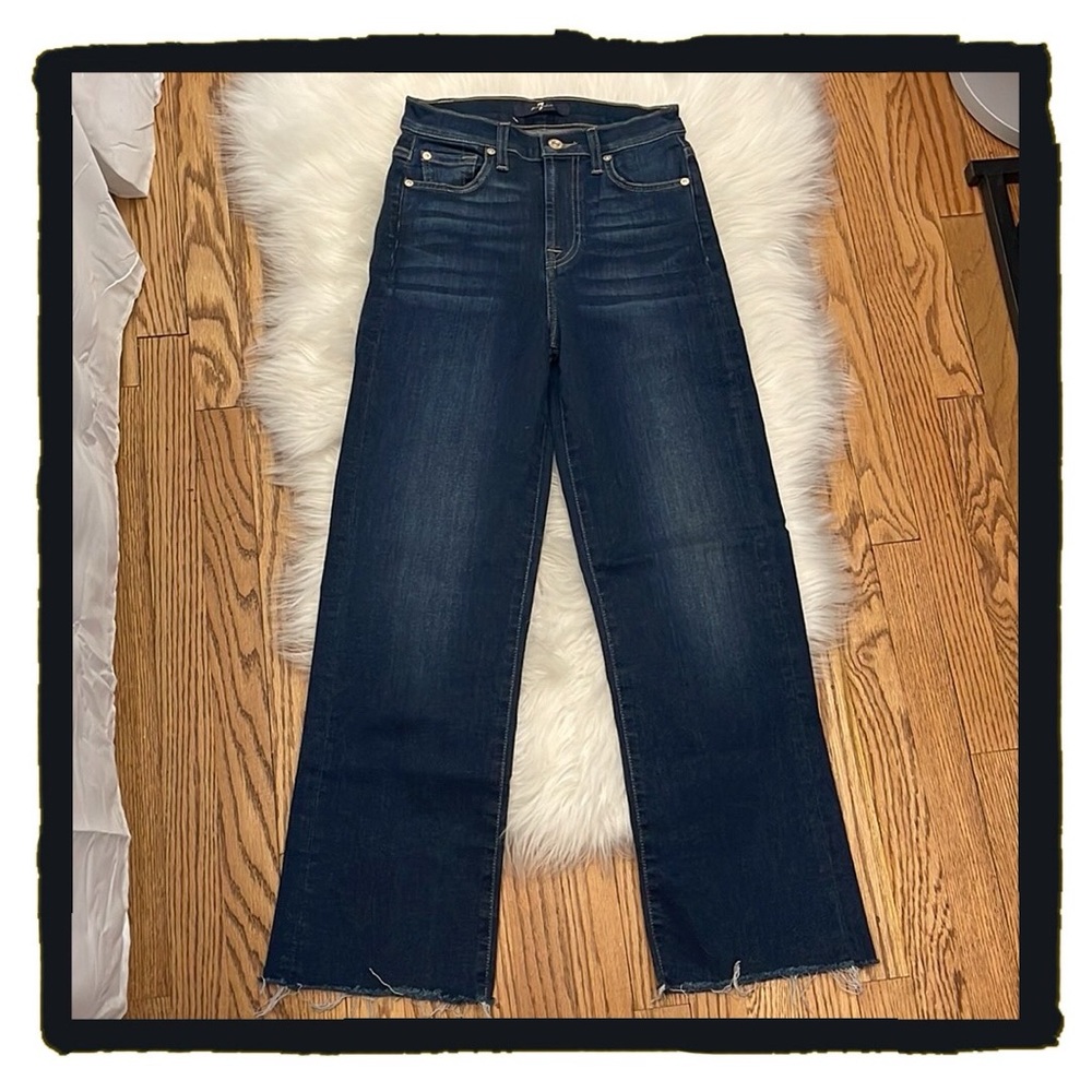 💕New without tags 7 For All Mankind Cropped Alexa💕